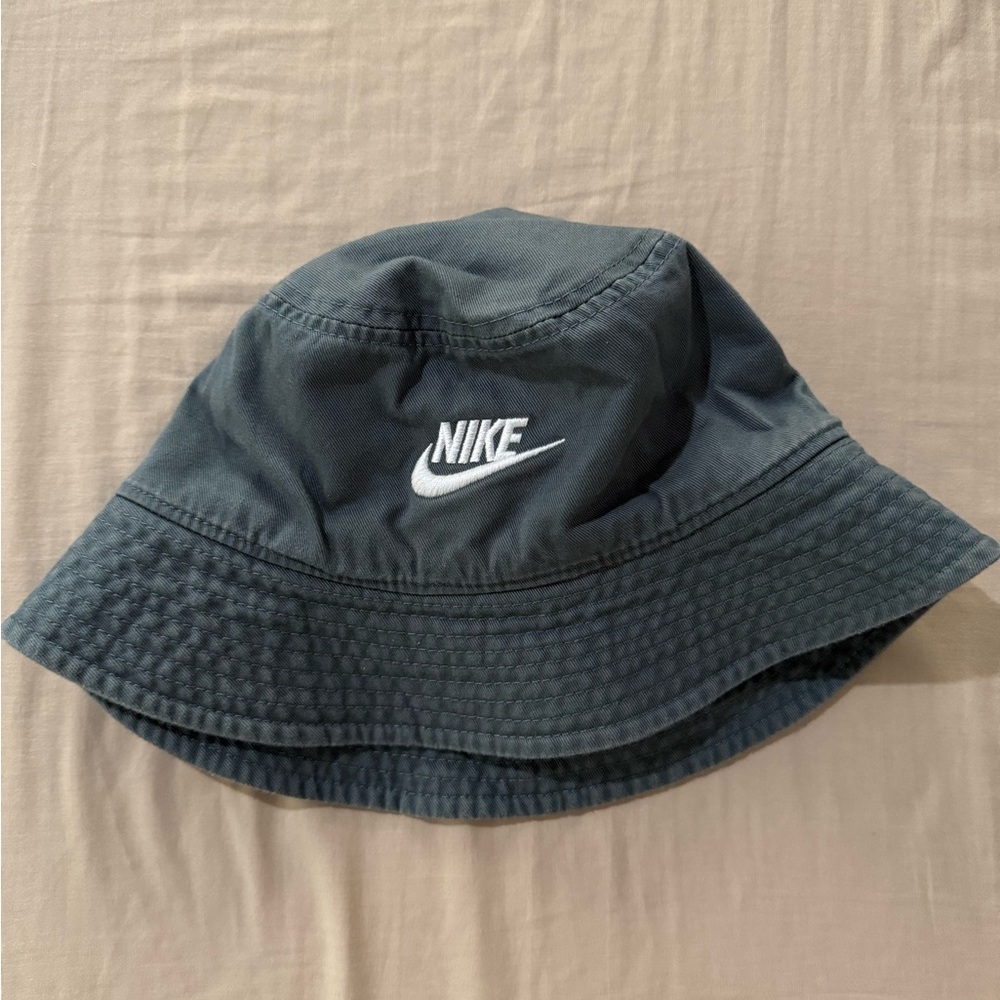 Nike Bucket Hat